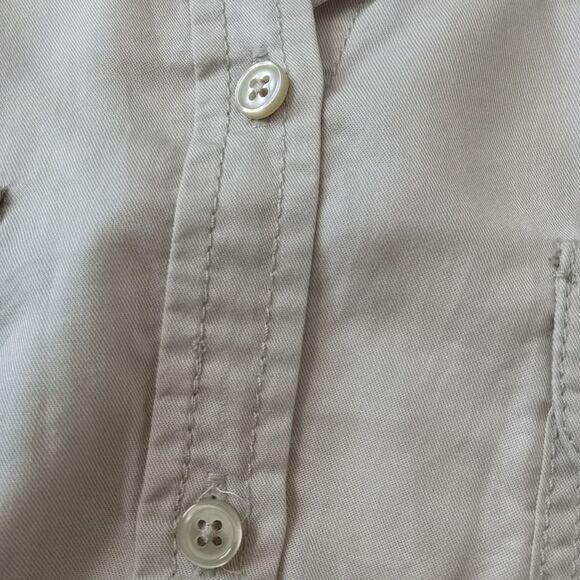 Chico's Tan Khaki Lace Applique Back Lightweight Button Down Top Women's Medium - Picture 13 of 13